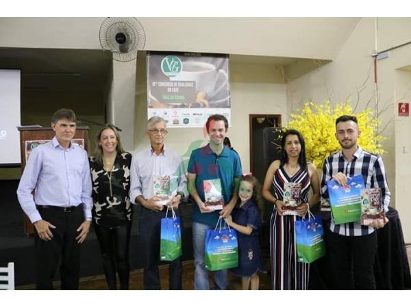 Associados da Cafés Vulcânicos brilham em concursos municipais e nacionais